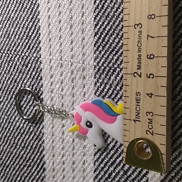 8 Unicorn Keychain's cute for any occasion. White, pink, purple, yellow - Picture 13 of 15